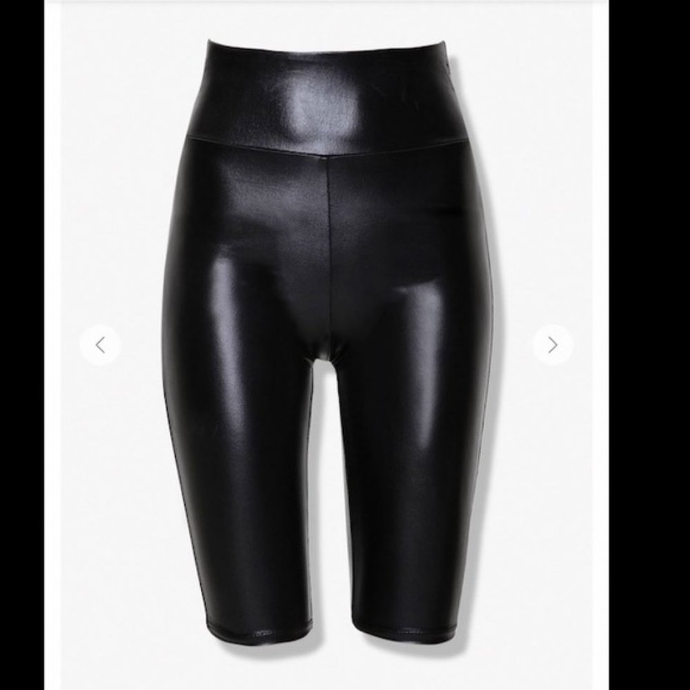 INLUV FAUX LEATHER LOOK SHORTS SZ 3X